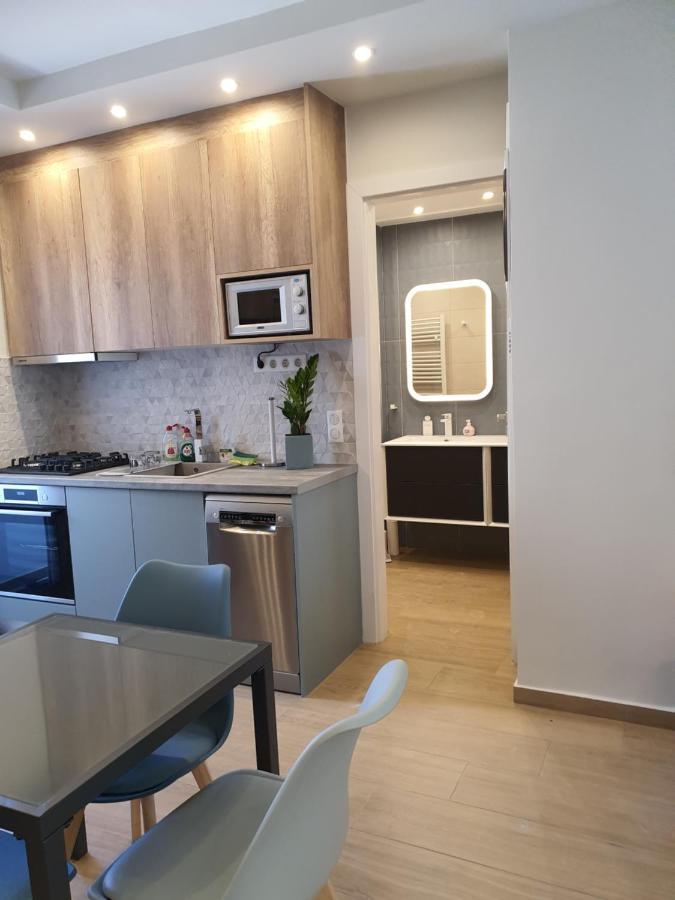 Tony'S Suite With Parking Athens Ngoại thất bức ảnh